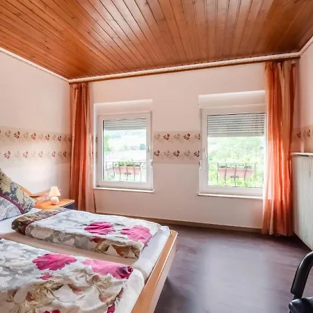 Welcoming In With Garden Holiday home *