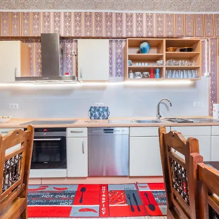 Welcoming In With Garden Holiday home Kinheim