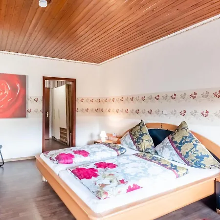 Holiday home Welcoming In With Garden