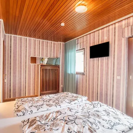 Welcoming In With Garden Holiday home